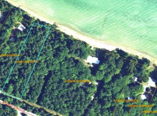 11031 Mackinaw Straits Dr, Cheboygan, MI 49721