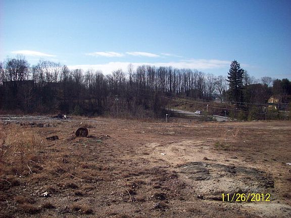 3rd image of 18 Victoria Ln