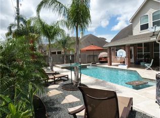 1130 Rippling Springs Ln, League City, TX 77573