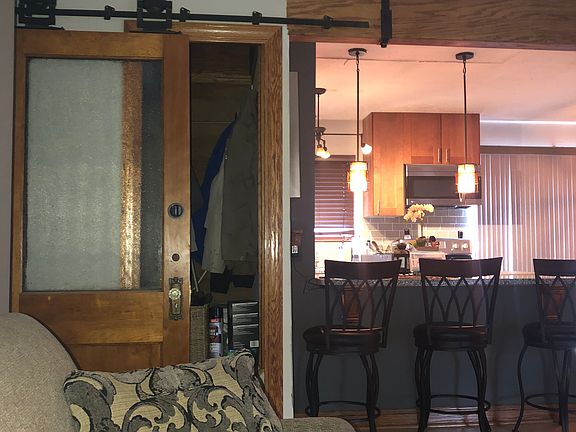 2nd image of 1482 Arundel St