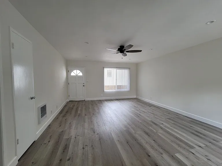 1436 S Centinela Ave — Photo 19