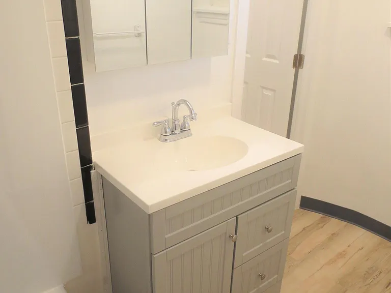 2421 Beechwood Blvd #C — Photo 5