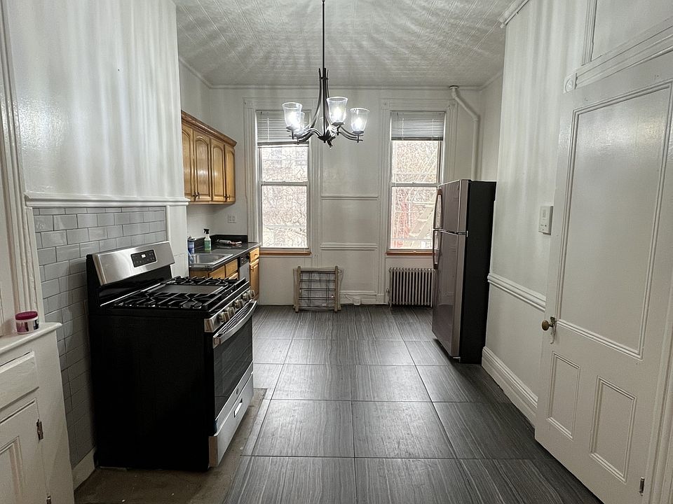 1st image of 361 Palmetto St APT 2L