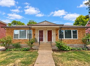 5839-5841 Sunshine Dr, Saint Louis, MO 63109