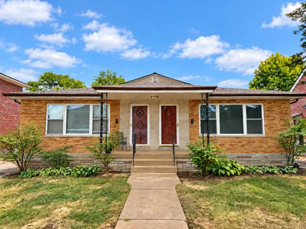 5839-5841 Sunshine Dr, Saint Louis, MO 63109