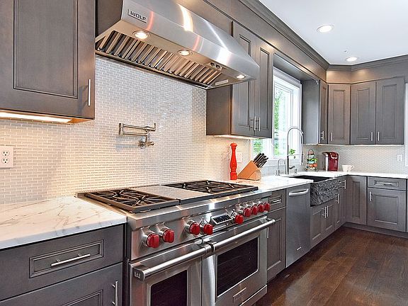 3rd image of 45 Bradley Ave