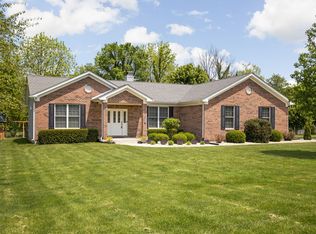 8464 Big Bend Rd, Martinsville, IN 46151