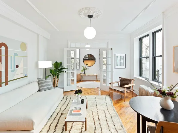 274 Saint Johns Pl APT 2C, Brooklyn, NY 11238