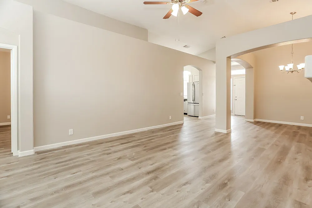 4 bed, 2.0 bath, 1581 sqft, $2,230 — Photo 4