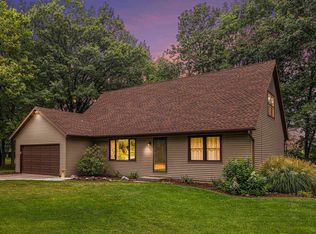 904 Shady Oaks Ct, Mishawaka, IN