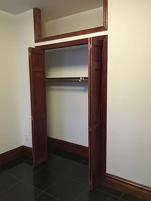 Rented by International Property Services LLC | media 16