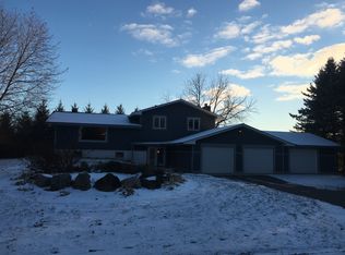 8839 36th St N, Lake Elmo, MN 55042