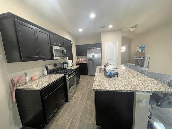 2nd image of 13933 Heidhorn Dr