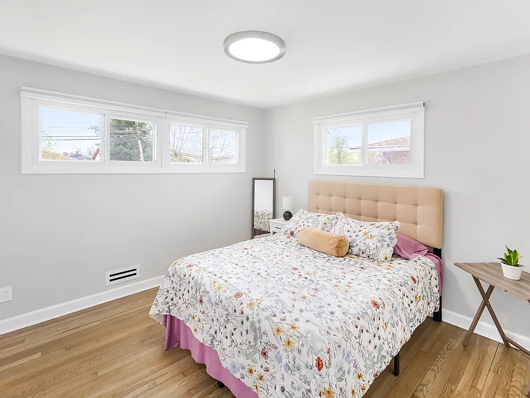 11574 Glamer Dr — Photo 11