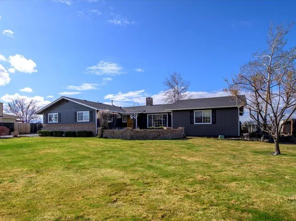 1971 NW Canyon Dr, Redmond, OR 97756