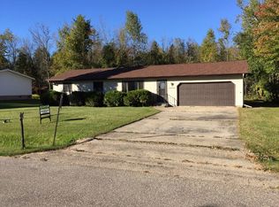 W4484 Nabor Rd, Cecil, WI 54111