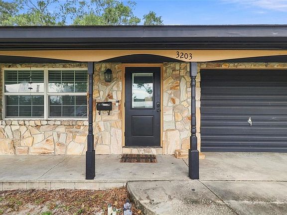 4th image of 3203 CARLETON CIRCLE E