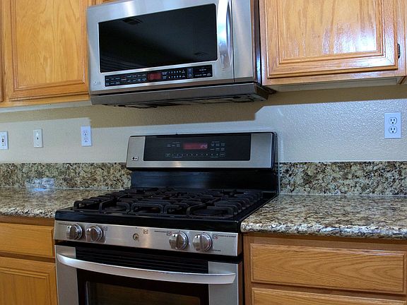 3rd image of 23809 Scarlet Oak Dr
