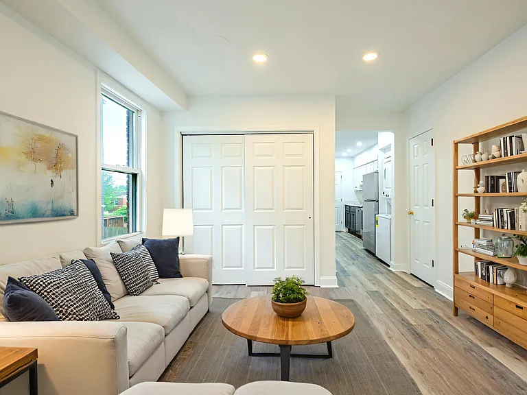 5347 Ames St NE — Photo 2