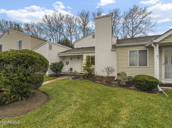 83 Greenwood Dr, Freehold, NJ 07728