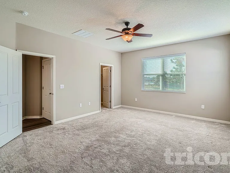 10514 Medford Lake Dr — Photo 12