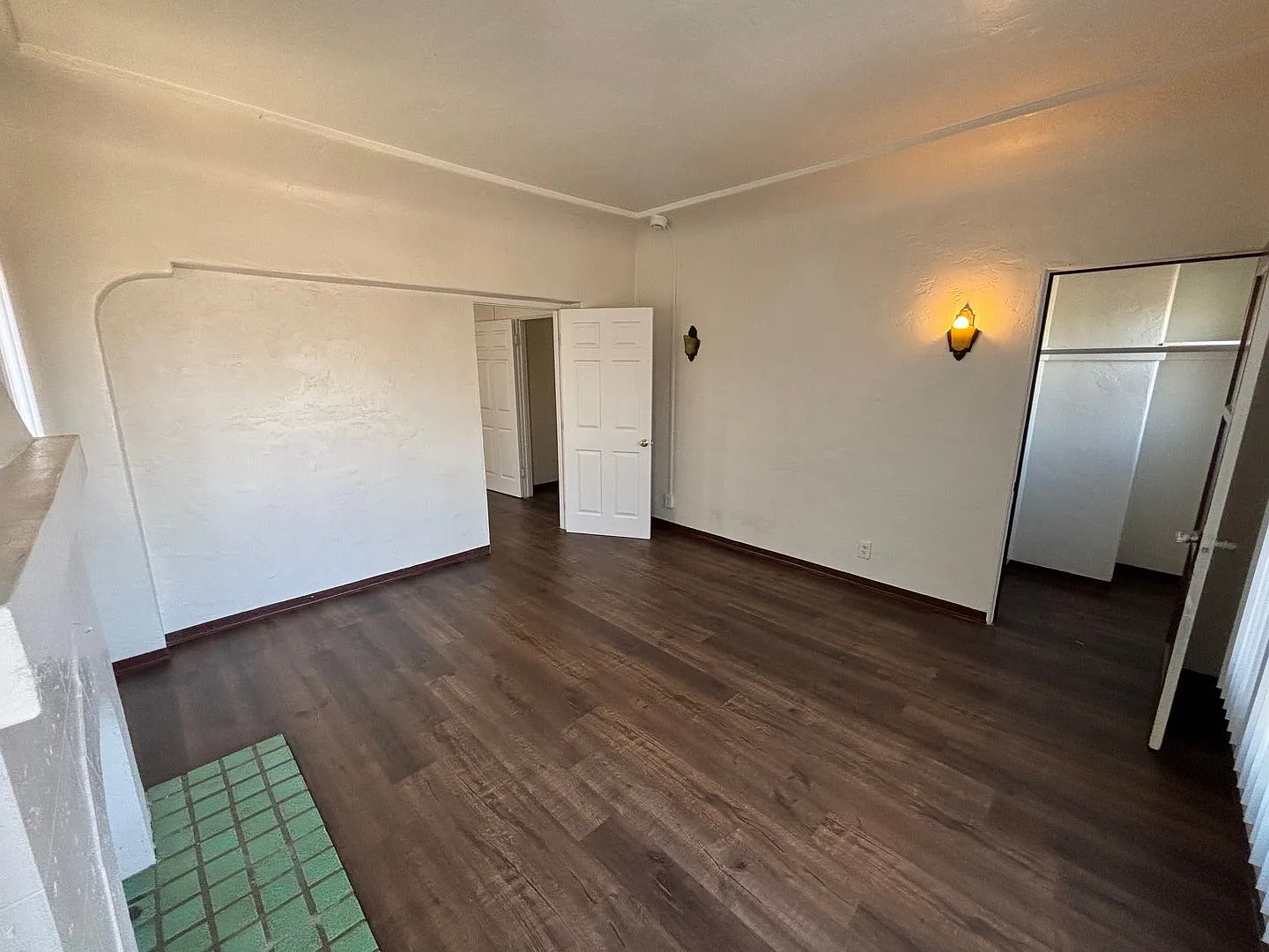 920 Spence Street — Photo 3