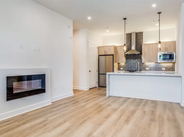 1901 S Harwood St Unit 105, Dallas, TX 75215