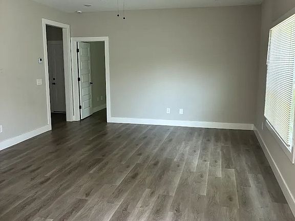 4th image of 312 21st St