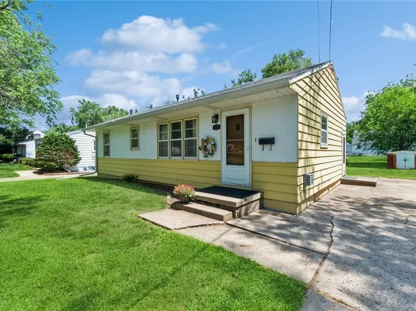 3929 55th St, Des Moines, IA 50310