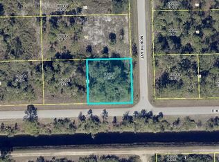 1007 E 8th St, Lehigh Acres, FL 33972
