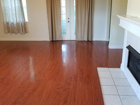 5th image of 5585 Hampton Hill Cir