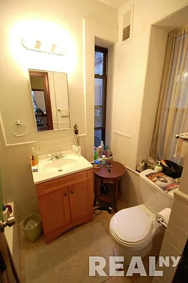 Rented by REAL New York | media 17