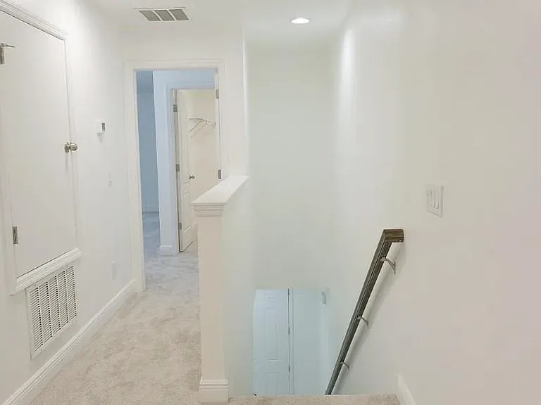 81 Mayo Ct — Photo 15