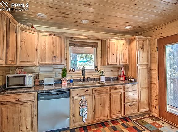 3rd image of 88 Wavelyn Ann Dr