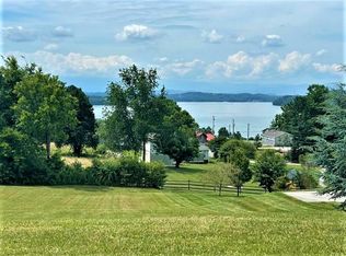 1845 Lakebrook Cir, Dandridge, TN 37725