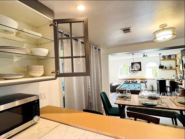 21001 Costanso St — Photo 32