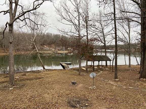 4th image of 74 Timberlane Dr