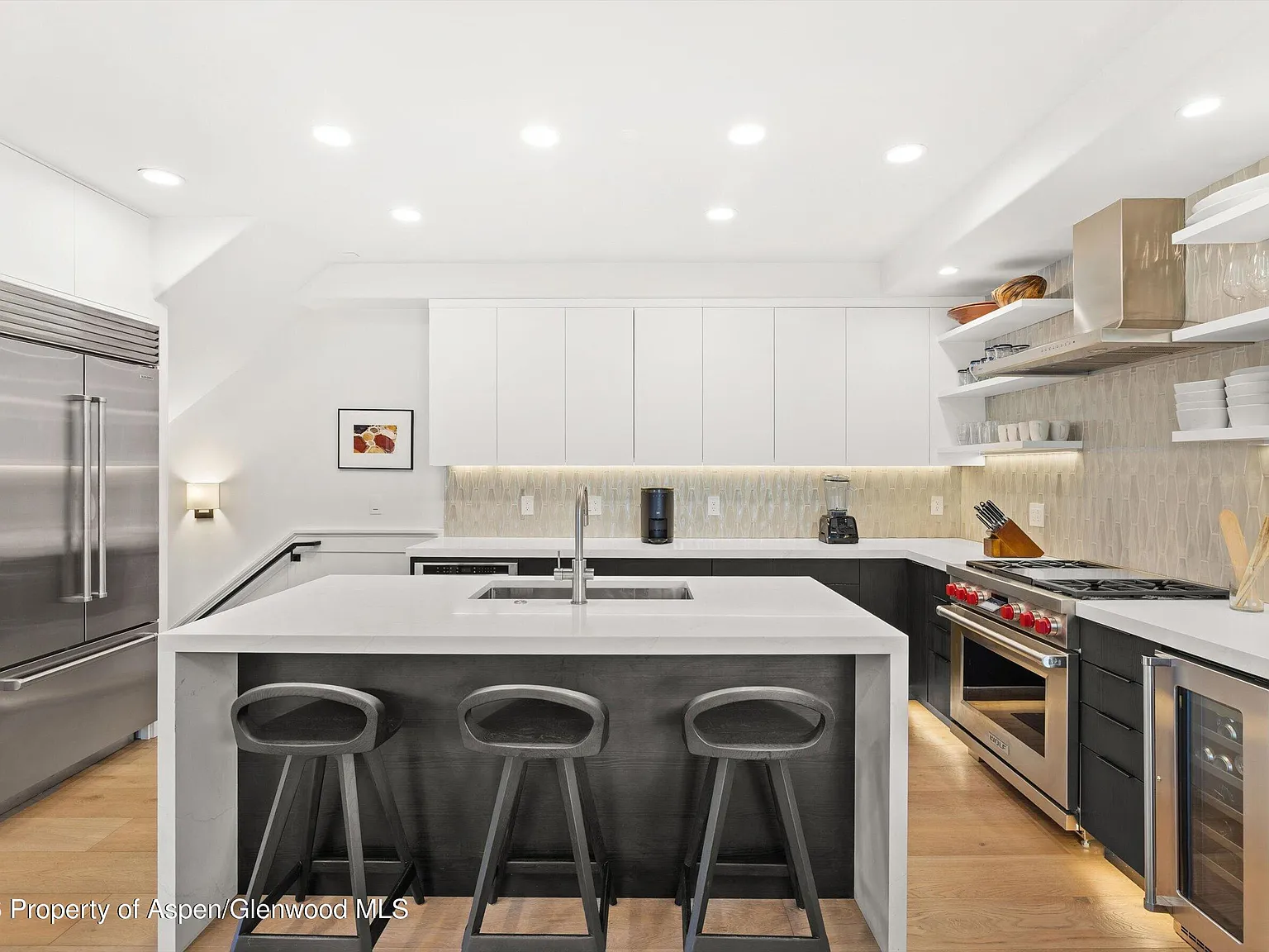 2 bed, 2.5 bath, 1868 sqft, $22,000 — Photo 4