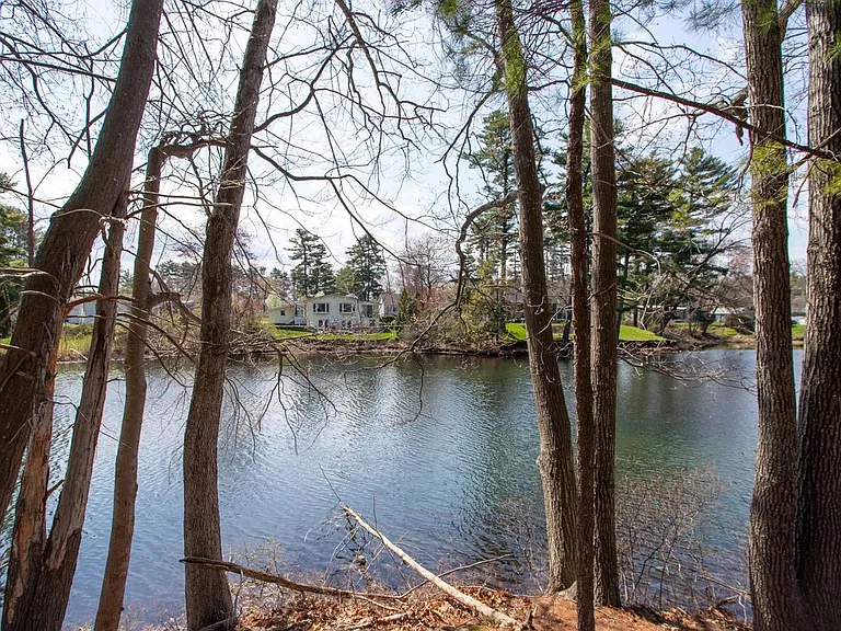 21 Folly Mill Ter #7B — Photo 10