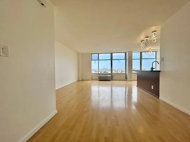 100 Atlantic Ave #908 — Photo 4