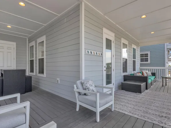 1499 Seaside Cir, Navarre, FL 32566