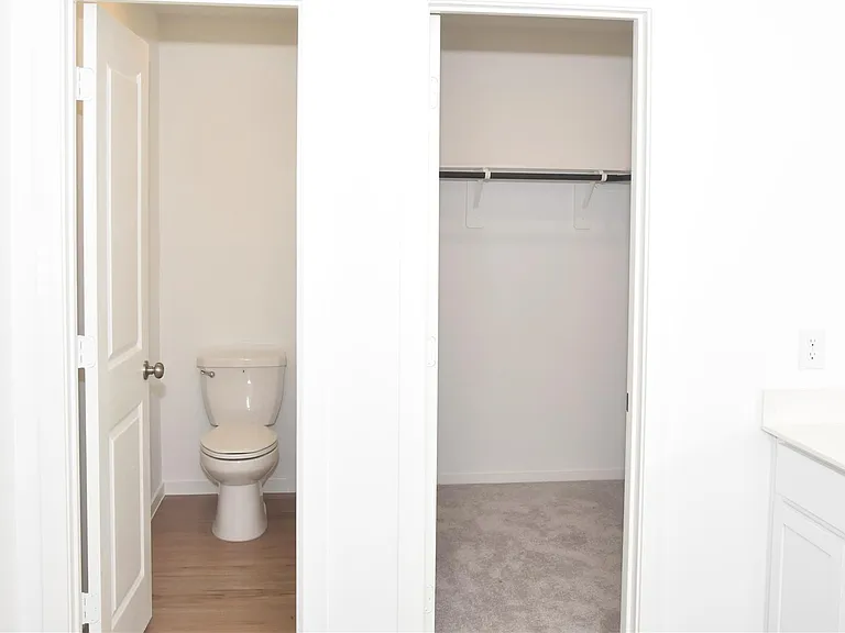 5135 Sunvalley Bend Dr — Photo 18