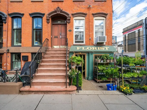 548 Jersey Avenue image 5 of 21