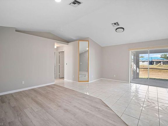 5th image of 5530 Beauty St