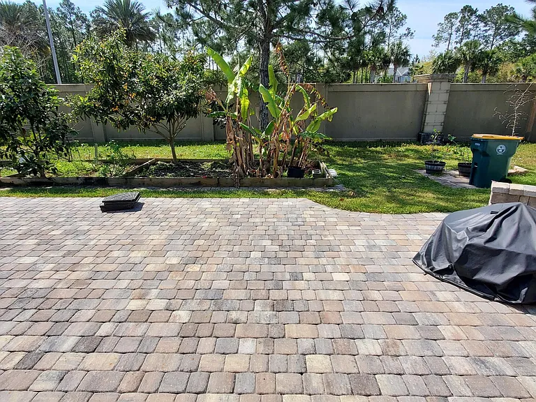 3173 Montilla Dr — Photo 35