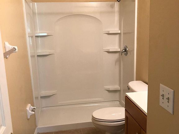 4th image of 32514 Skinner Ave APT 101