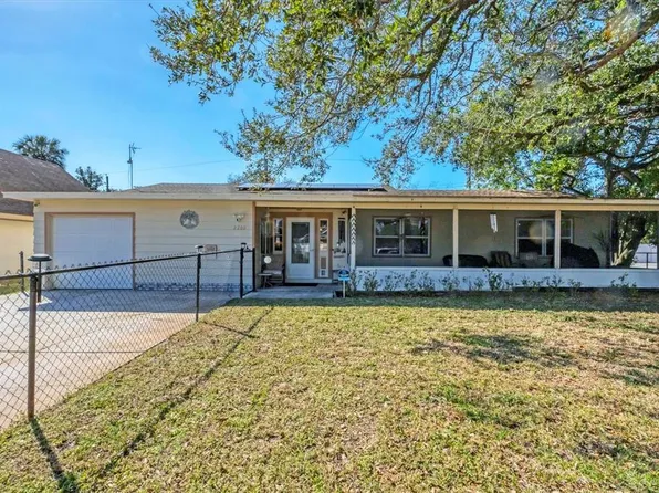 2202 21st St W, Bradenton, FL 34205