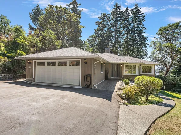 10938 Prentice Pl, North Saanich, BC V8L 5H7