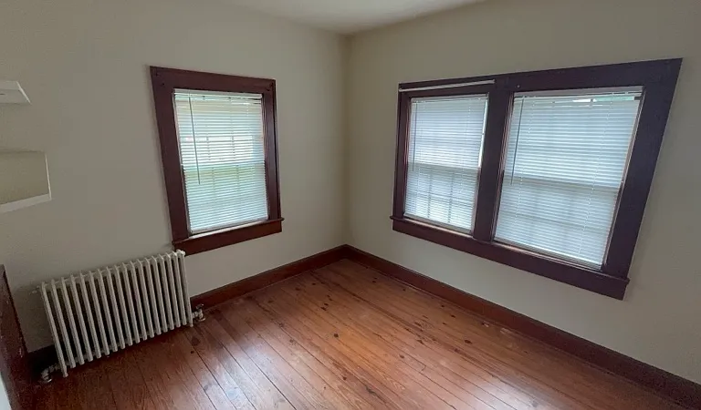 215 Harding Ave — Photo 4