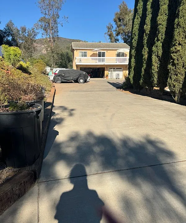 1511 Maxwell Ln